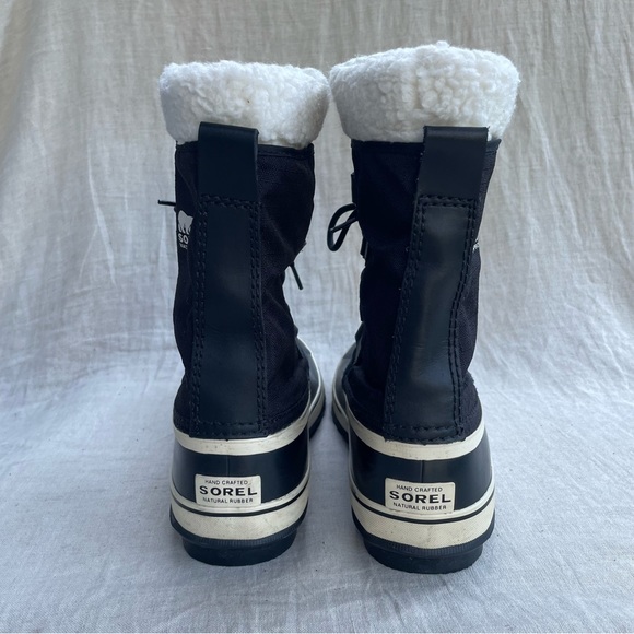 Sorel Women’s Caribou Waterproof Boot (Worn Once) - Picture 3 of 6